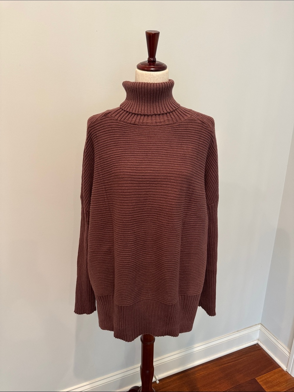 Relaxed Ribbed Turtleneck Sweater — Chocolate Brown